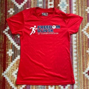 3/$15! Never Worn Women’s Active T-shirt
